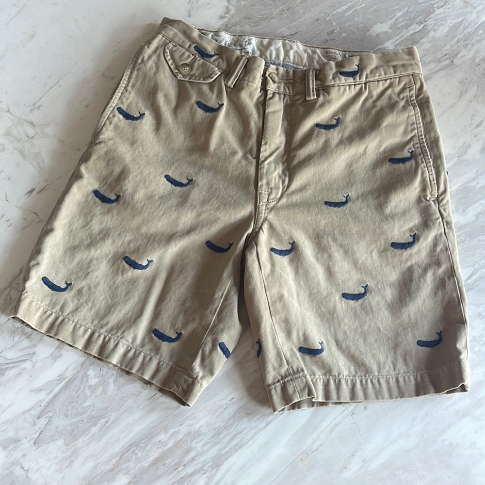 Ralph Lauren khaki shorts with embroidered whales - size 28